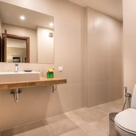 White Lavina - Ski, Bike, Hike Apartmanhotel