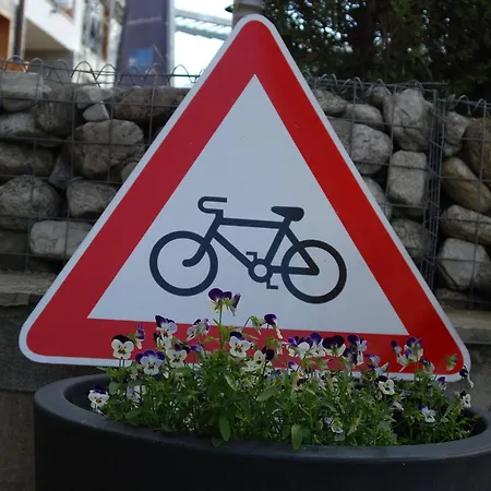 Apartmanhotel White Lavina - Ski, Bike, Hike Banszko