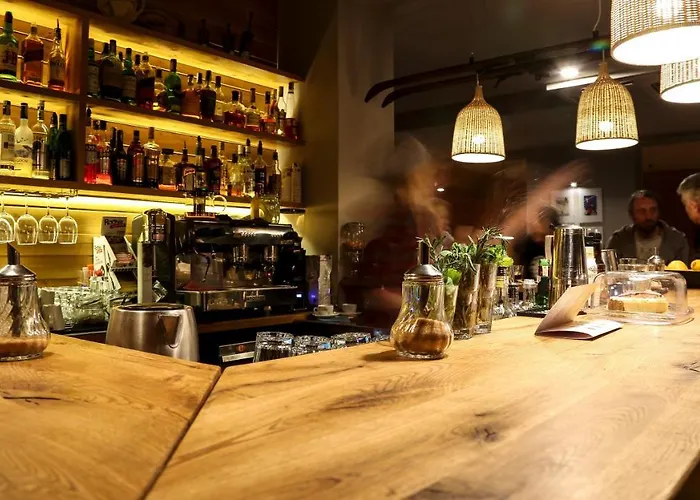 White Lavina - Ski, Bike, Hike Апартхотел 4*