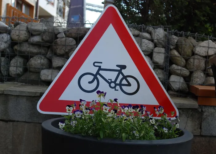 Апартхотел White Lavina - Ski, Bike, Hike Банско