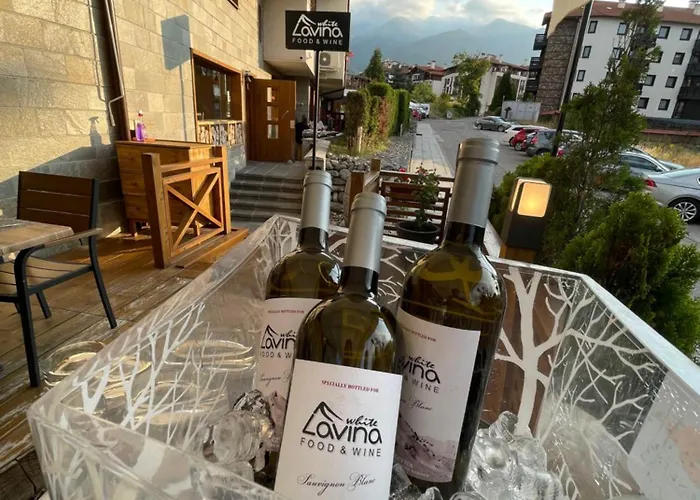 Апартхотел White Lavina - Ski, Bike, Hike Банско