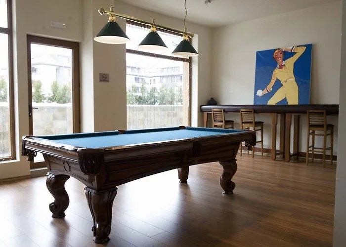 White Lavina - Ski, Bike, Hike 4*